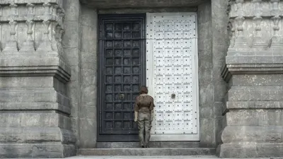 La casa de negro y blanco